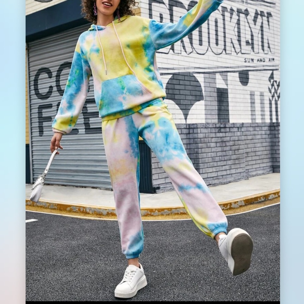 FINAL SALE🥳NWOT RARE HTF Tie-Dye SweatPants